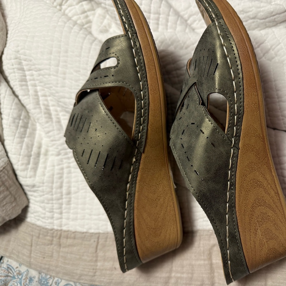 Stylish Olive Green Wedge Sandals